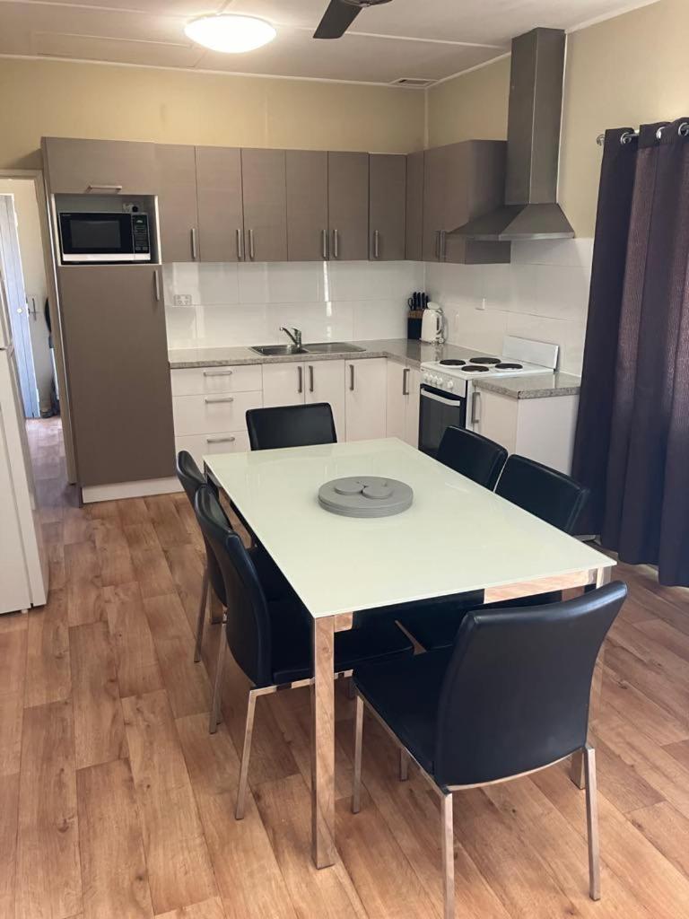 Brockman Cottage 덴험 외부 사진